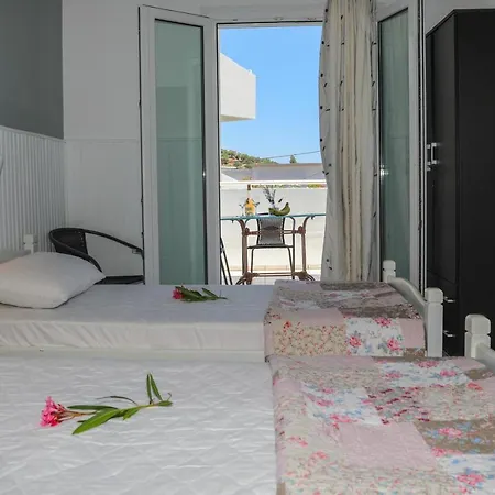 Hotel Roula *